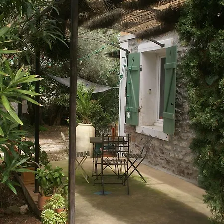 Vakantiehuis Exquisite Holiday By The Beach In *